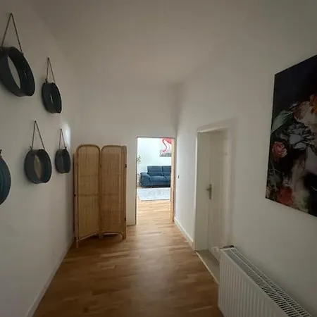 Lit Living - Luxury Penthouse - Box Spring - Best View Weinheim